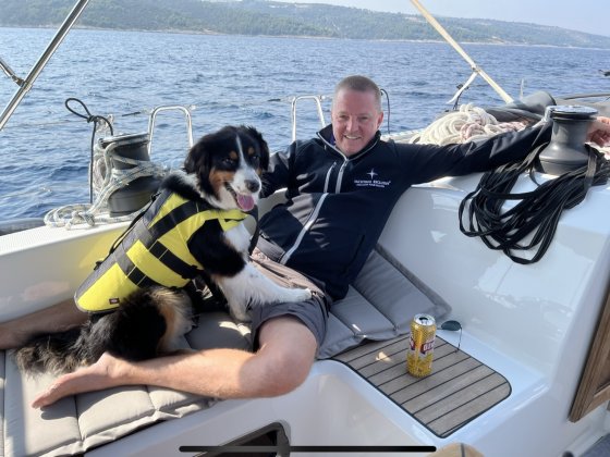 skipper mit hund 1680167867