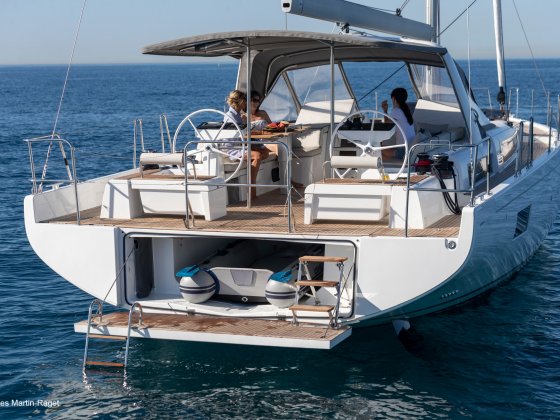 beneteau yacht oceanis 54 badeplattform