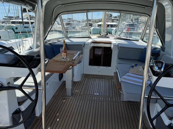 beneteau oceanis54 cockpit