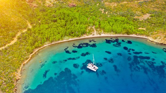 segeln kroatien katamaran bucht